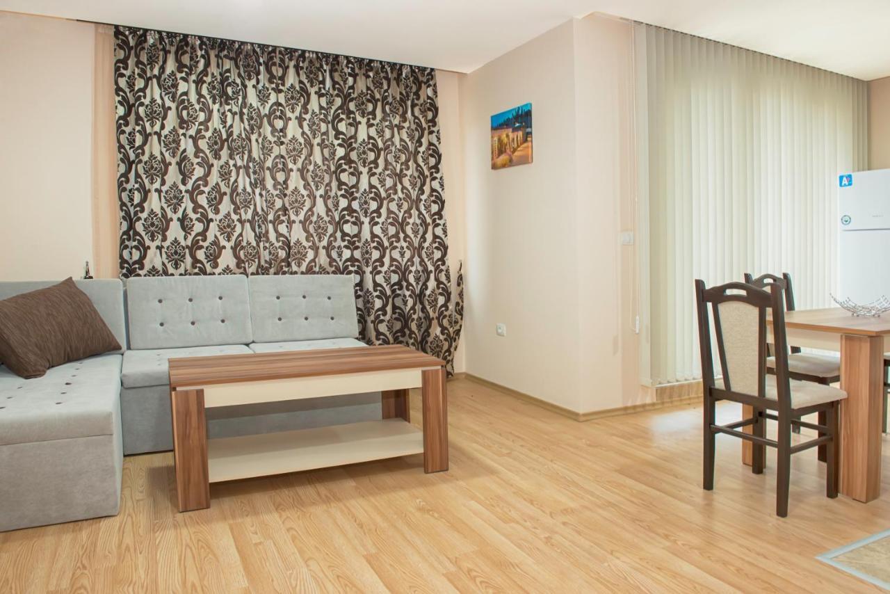 Garden Of Eden Pmg Apartments Sveti Vlas Exterior foto